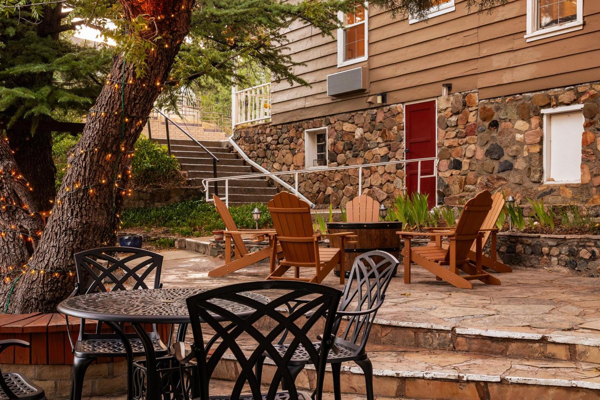 Prescott Pines Inn Экстерьер фото