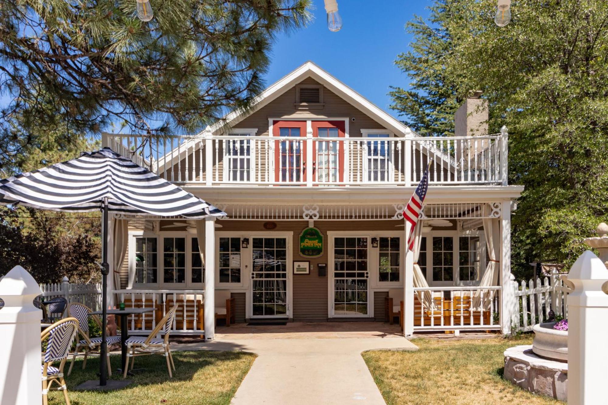 Prescott Pines Inn Экстерьер фото