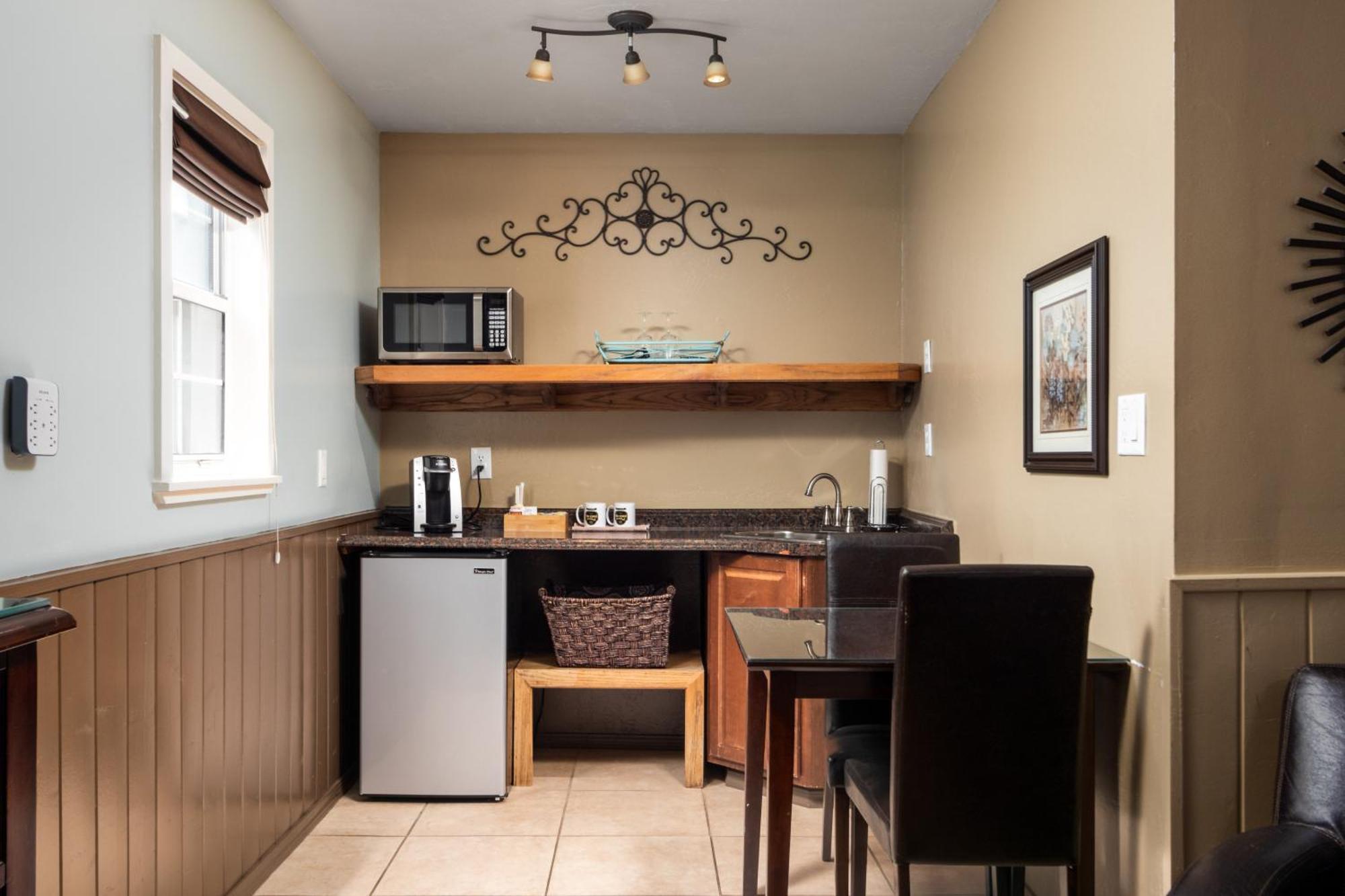 Prescott Pines Inn Экстерьер фото