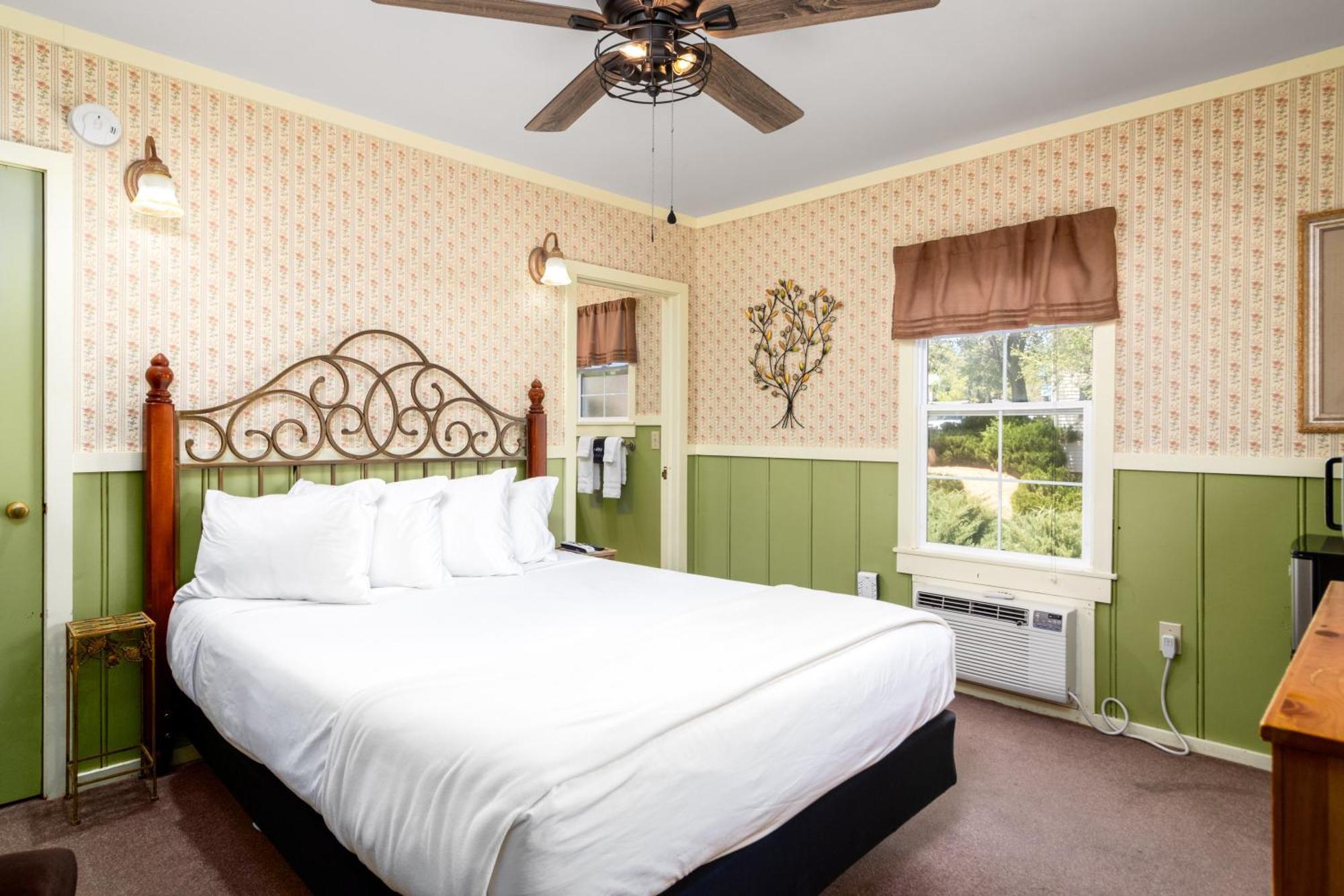 Prescott Pines Inn Экстерьер фото