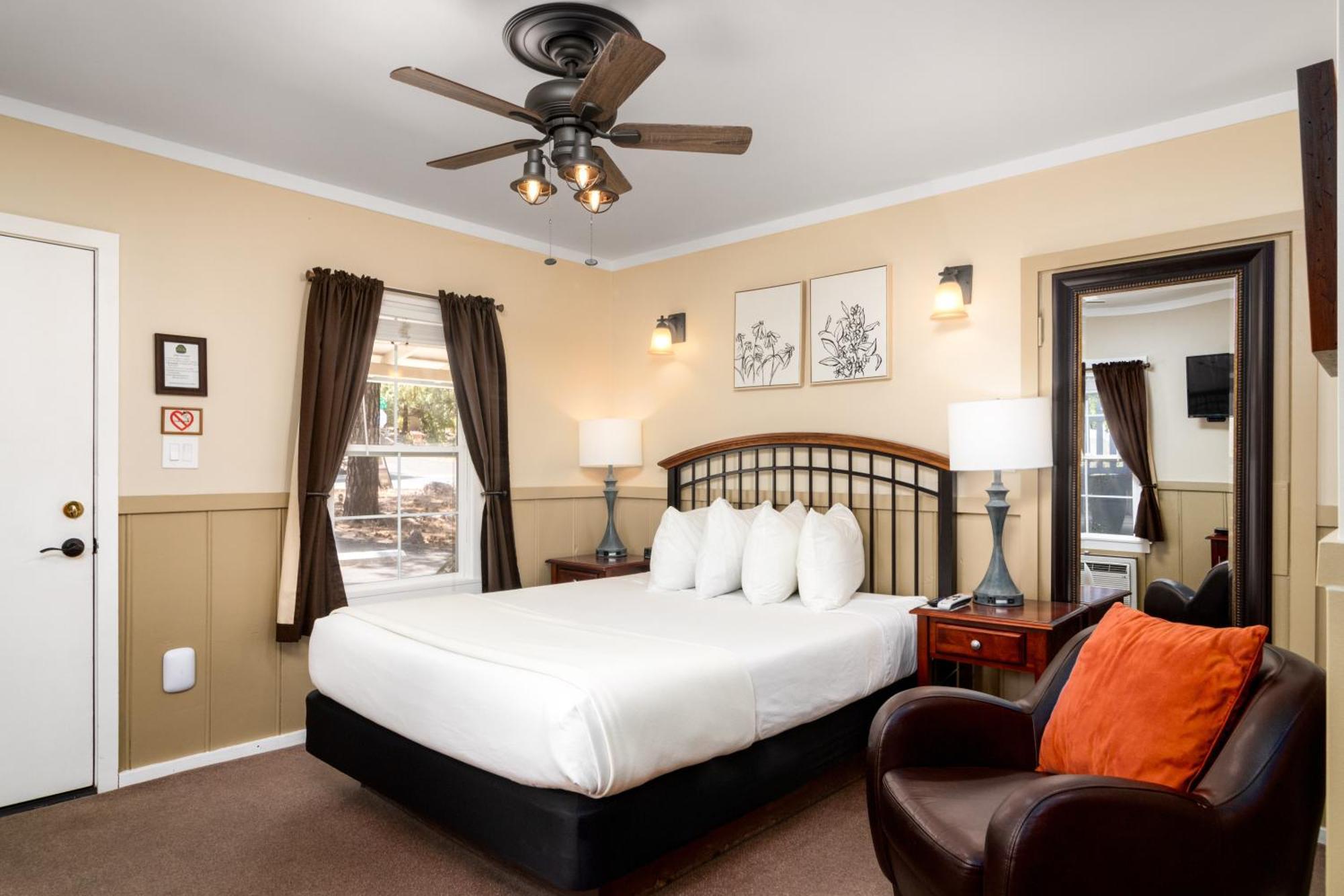 Prescott Pines Inn Экстерьер фото