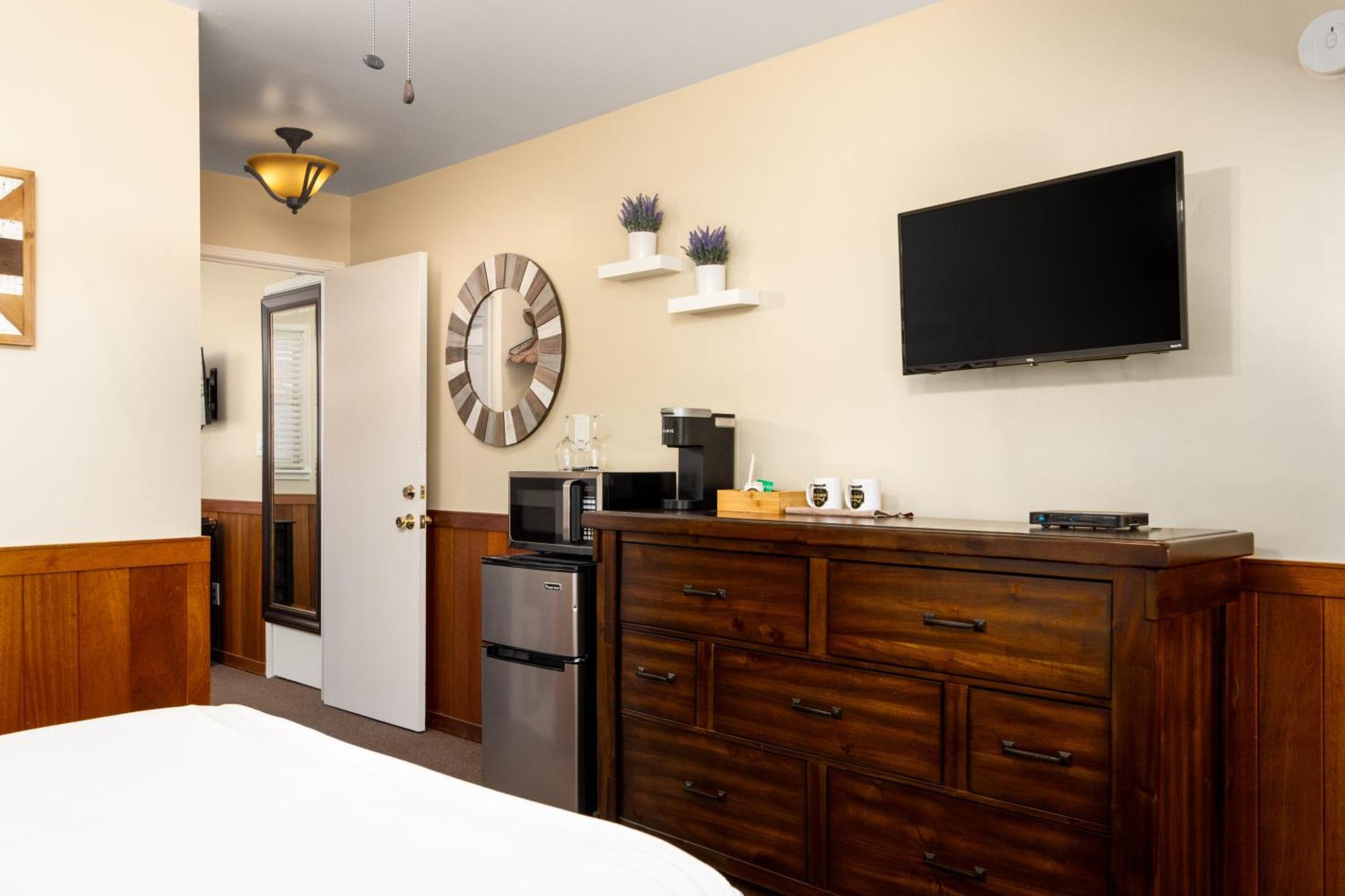 Prescott Pines Inn Экстерьер фото