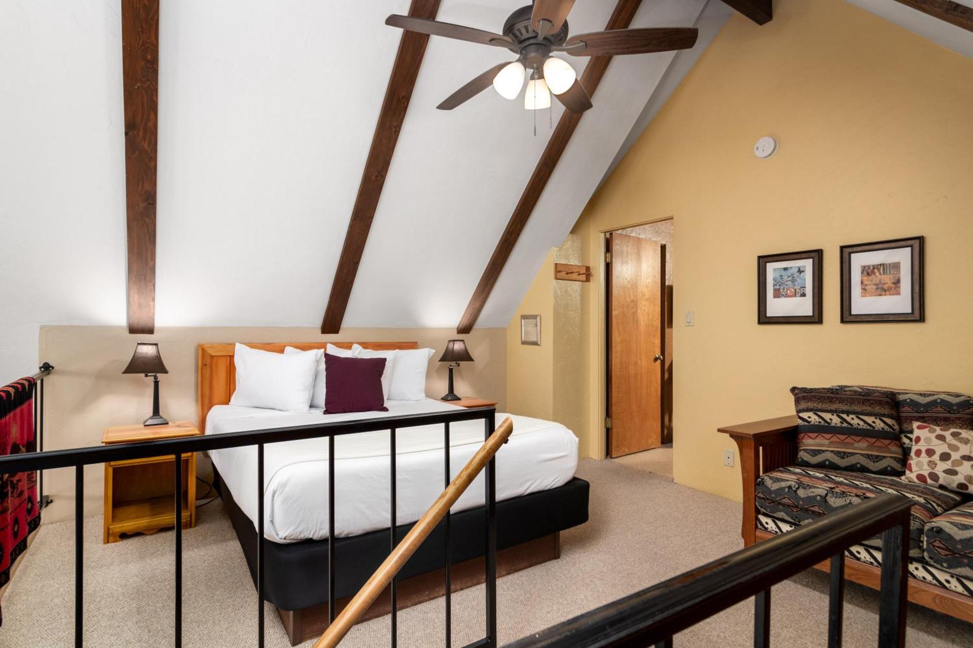 Prescott Pines Inn Экстерьер фото